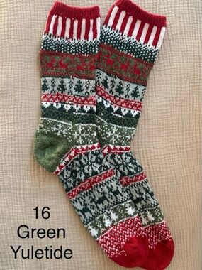 Green Yuletide Patterned Holiday Crew Socks